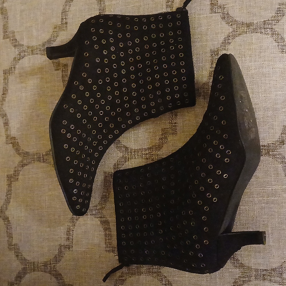Booties - Picture 4 of 4